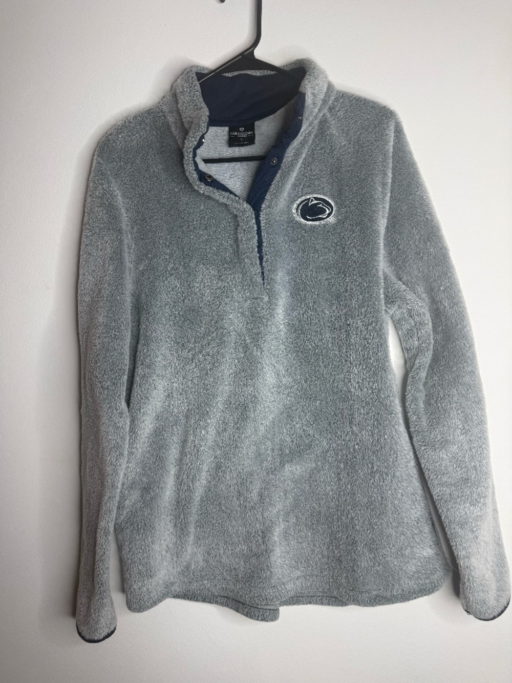 Colosseum Penn State pullover (size large)